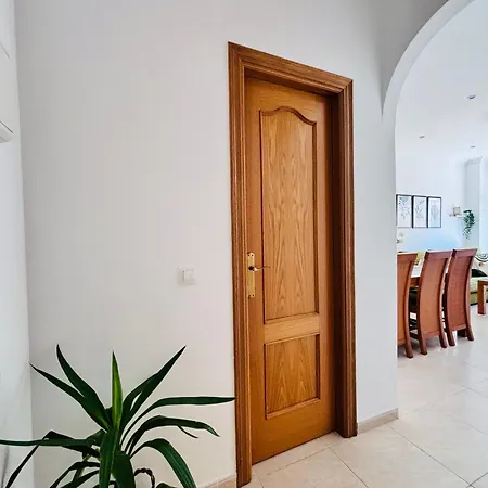 Apartment Excellent In In Local Area Nerja